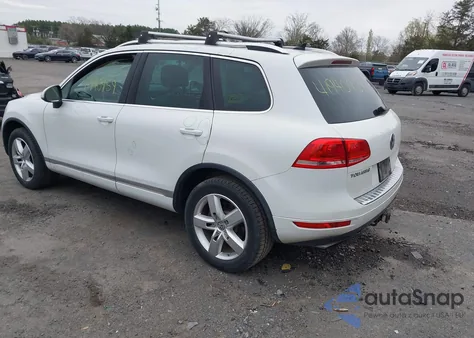 2014 Volkswagen Touareg 3.6L Lux from USA, damaged, VIN WVGEF9BP6ED012796